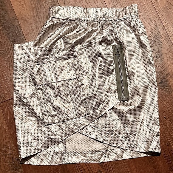 BOSS Hugo Boss metallic asymmetrical skirt. Size 6. Made in Portugal. - Picture 1 of 10